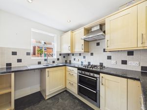 Kitchen- click for photo gallery